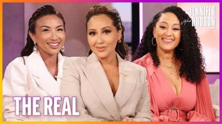 Amanda Seales Tells Extra Host To ‘Stop’ As She Tries To Pit The Real Co-Hosts Against Each Other And Fans Are Living For The Moment