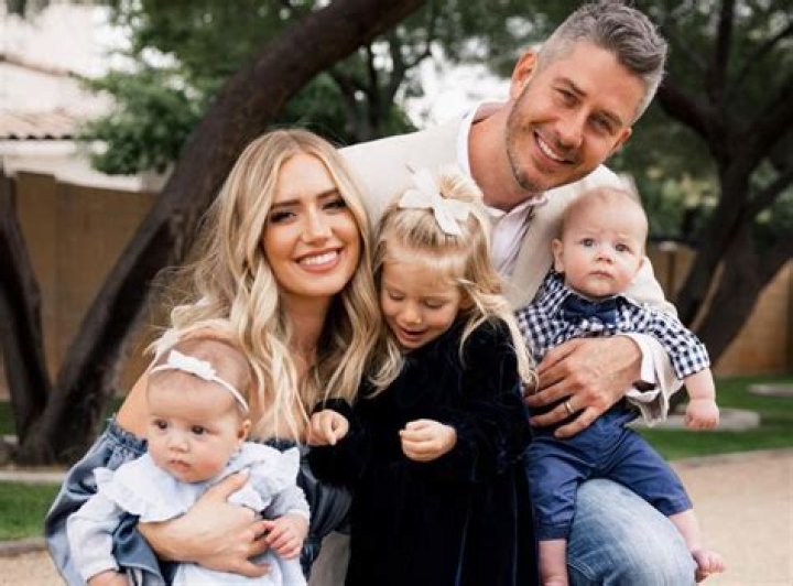 Arie Luyendyk Jr. Opens Up About ‘Rough’ Thanksgiving In Quarantine Away From Lauren And Their Daughter Amid COVID-19 Battle