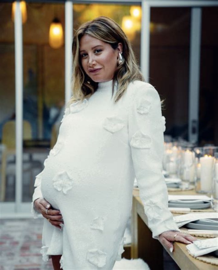 Ashley Tisdale Is Pregnant And Absolutely Glowing In These New Photos