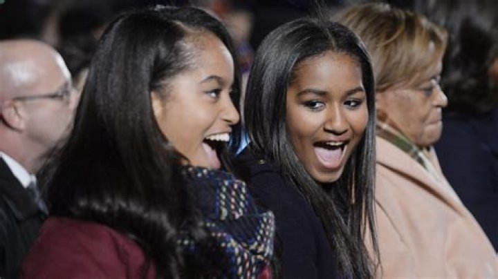 Barack Obama Gushes Over Daughters Sasha And Malia Proudly For Getting Involved In The BLM Demonstrations!