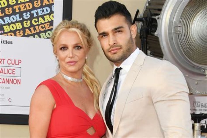 Britney Spears Flashes Gorgeous Ring — Now Fans Think She And Sam Asghari Are Engaged