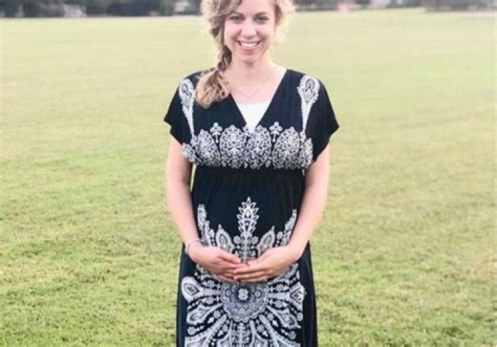 Counting On Star Abbie Grace Burnett’s First Pregnancy Hasn’t Been Easy – ‘I’m Feeling Awful’