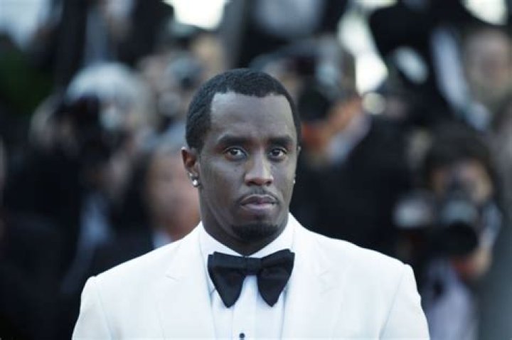 Diddy’s Latest Photo Has Fans Saying He’s A Stoner Now