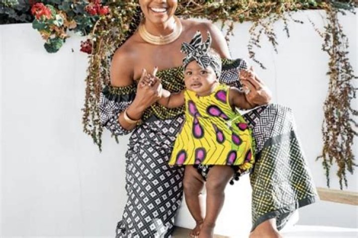 Gabrielle Union Poses With Kaavia James And Impresses Fans