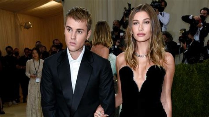 Hailey Baldwin Claps Back At Fans Who Say Justin Bieber Will Get Back With Selena Gomez
