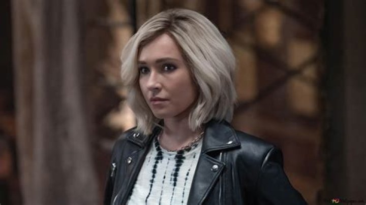 Hayden Panettiere Shows Off New Pixie Cut And References Kirby From Scream 4