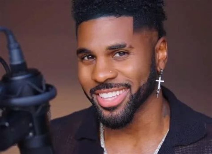 Jason Derulo Posts Photo On Instagram And Fans Go Wild