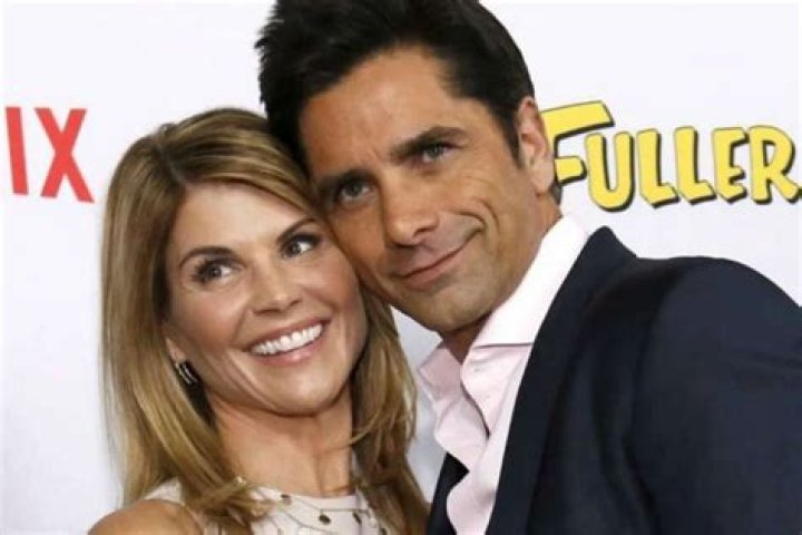 John Stamos Teases Fuller House Season 5 With Lori Loughlin