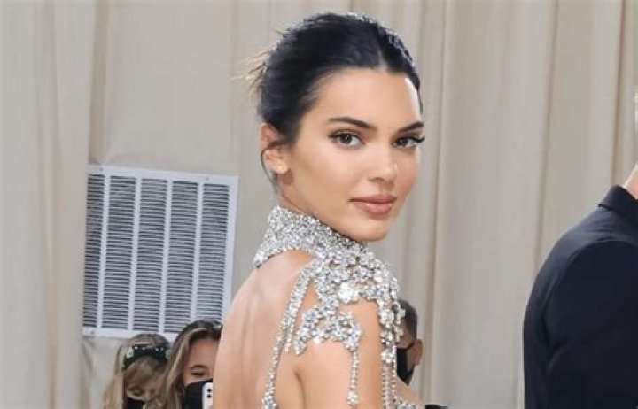 Kendall Jenner posted a completely Naked Photo after breakup