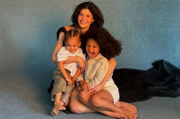 Kenya Moore Opens Up About Becoming A Mom At 47 & Reveals How She Is Helping Other Women Have Their Own ‘Miracle Baby’