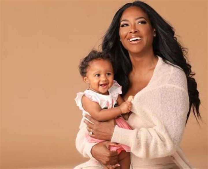 Kenya Moore Shares New Photos Of Her Pregnancy And Pens Emotional Message Explaining Why Her Heart Is Filled This Holiday Despite Drama With Marc Daly