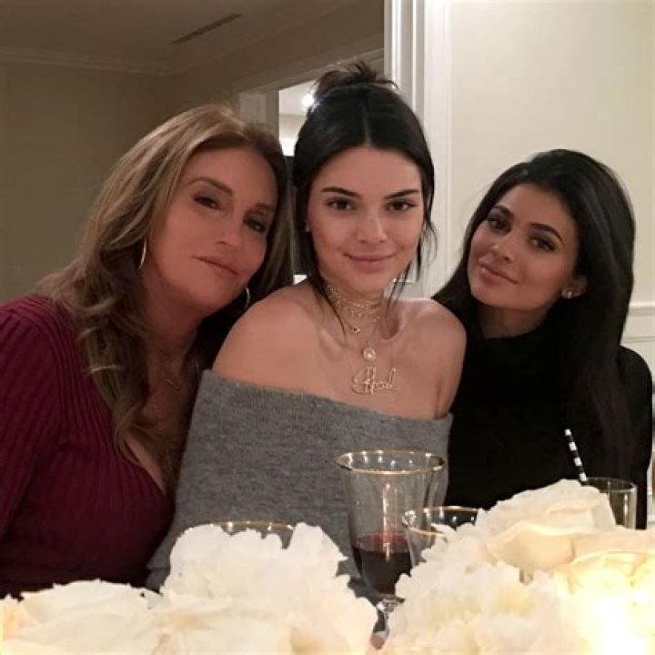 KUWK: Caitlyn Jenner Mistakes Daughter Kendall For Kylie In Birthday Post For Her Youngest!