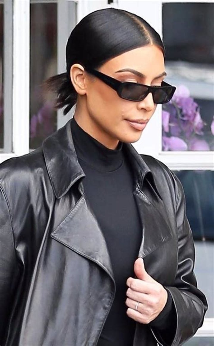 KUWK: Kim Kardashian Slammed For ‘Bad Skin Day’ – Check Out Her Response!