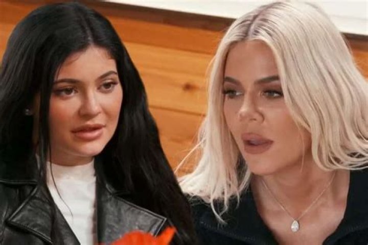 KUWK: Kylie Jenner Leaning On ‘Role Model’ Khloe Kardashian For Support After Travis Scott Split!