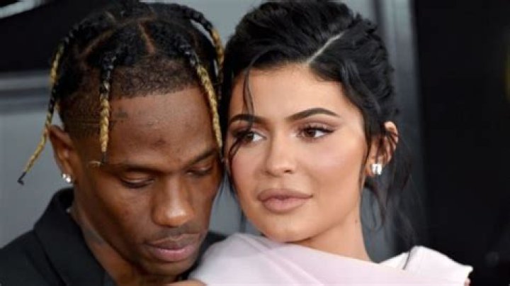 KUWK: Kylie Jenner Reportedly Asked Travis Scott Tour Staff Members To Spy On Him After Cheating Suspicions