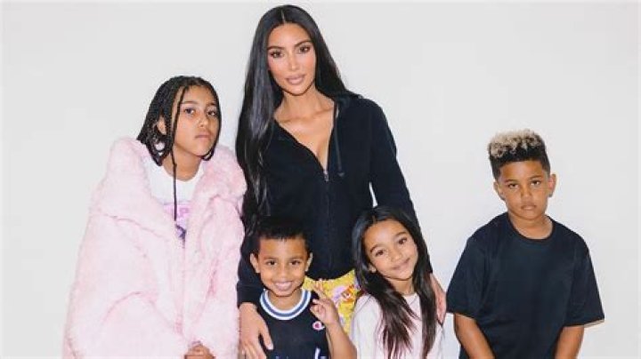KUWTK: Kim Kardashian Trying Her Best To Help Kanye West In Private – Here’s How!