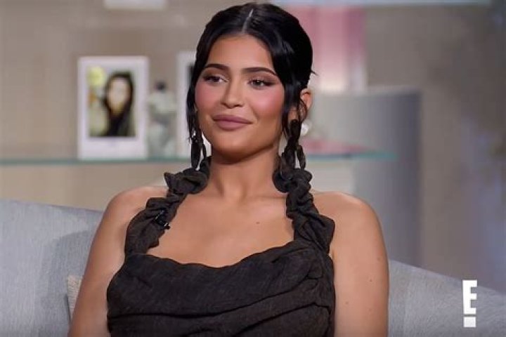 Kylie Jenner Says She’s Doing Her Best To Only Focus On The Good