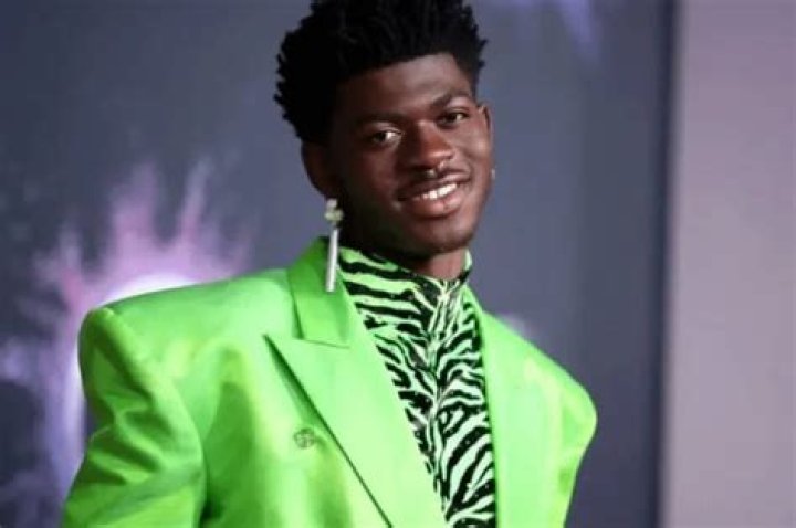 Lil Nas X Stopped His Atlanta Show To Poo And Announce It To The Crowd
