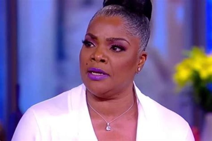 Mo’Nique Says She’ll Slap Steve Harvey – Here’s Why