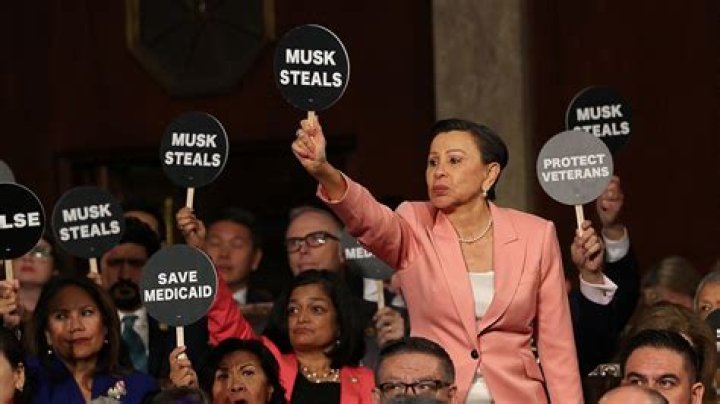 Obama Claims Democrats Are Targeting Party Members Who Don’t Agree With Left Views