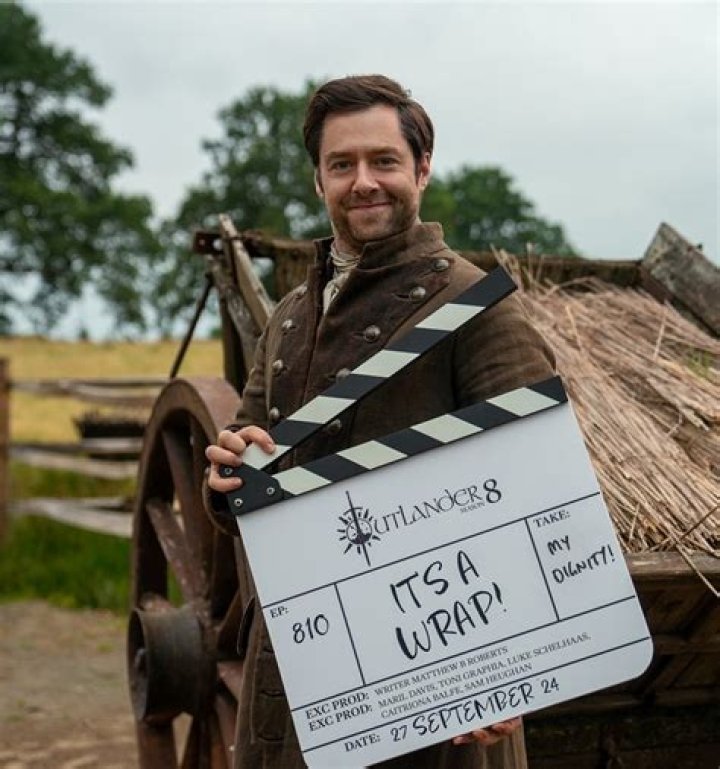 Outlander Star Richard Rankin Takes To Twitter To Answer Fans And Talk About That Episode 10 Cliffhanger