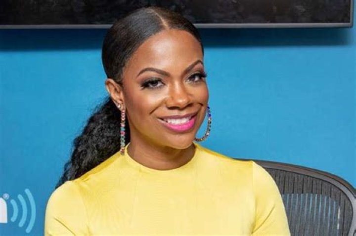 Reginae Carter Gushes Over Her BFF, Asia Carter For Her Anniversary – See Their Photos Together
