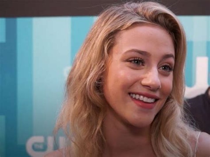 Riverdale Star Lili Reinhart Has Important Message For Fans After Scary Airport Incident