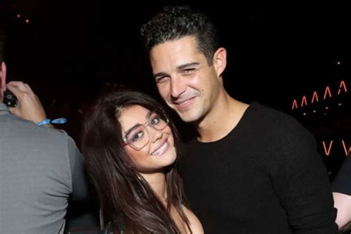 Sarah Hyland Says She Has One Regret Regarding Her And Fiance Wells Adams’ First Ever Date But There May Be A Solution!