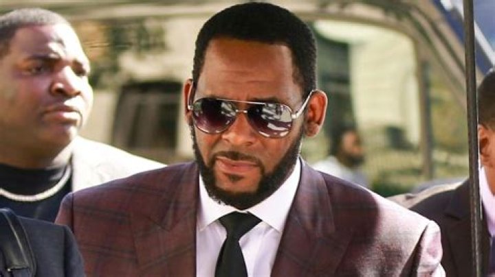 Snoop Dogg Drags R. Kelly Into The Tekashi 6ix9ine Drama With This Message