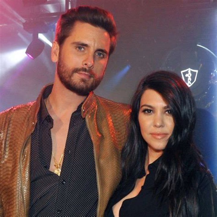 Sofia Richie Shows Scott Disick What He’s Missing In Livincool Two Piece