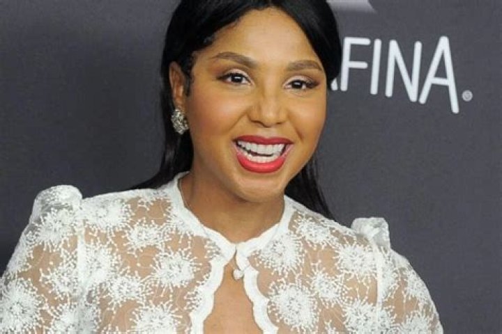 Toni Braxton Flexes For The ‘Gram And Shows Off Her Body, But People Mistake Her For Amber Rose