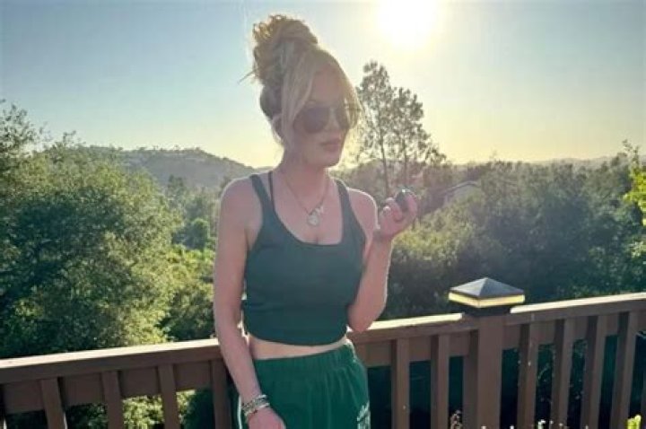 Tori Spelling Talks ‘Beverly Hills 90210’ Reboot As Hubby Dean McDermott Takes Down Cyberbullies
